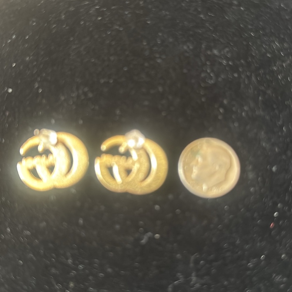 Gucci earrings  Gold tone with  Crystal - Picture 4 of 5